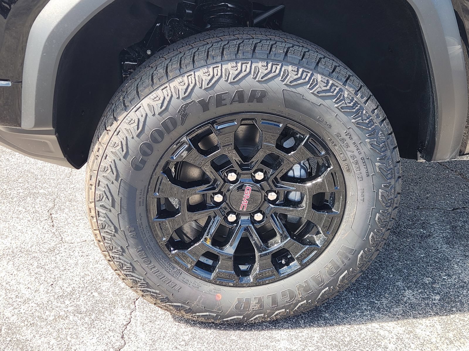 New 2026 GMC Canyon Elevation w/ Convenience Package RWD image 14