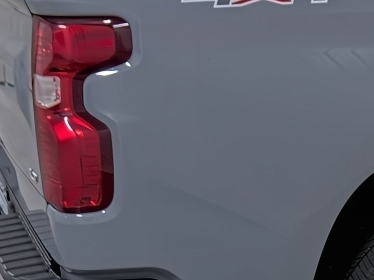 Used 2024 Chevrolet Silverado 1500 LT AWD/4WD image 13