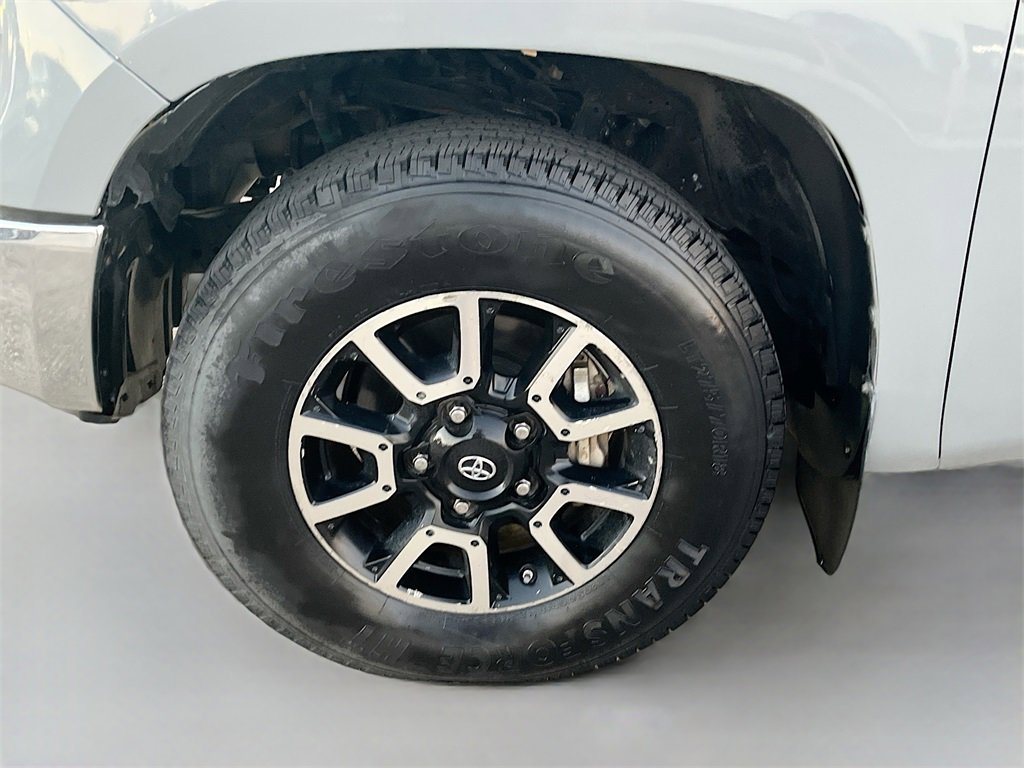 Used 2021 Toyota Tundra Limited w/ Limited Premium Package image 28