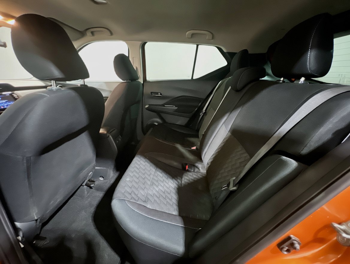 Used 2023 Nissan Kicks SV FWD image 16