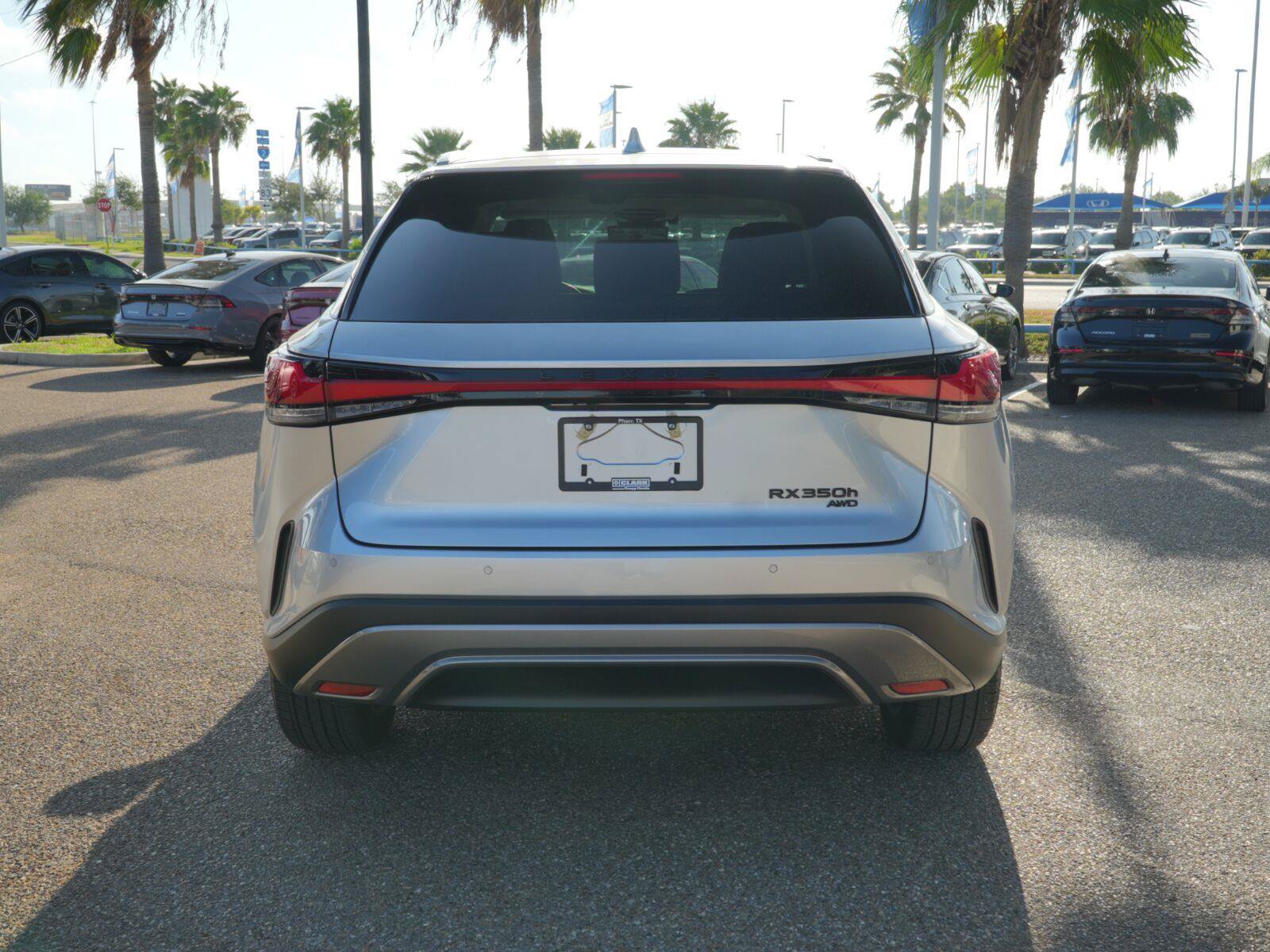 Used 2025 Lexus RX 350 w/ Convenience Package AWD/4WD image 12