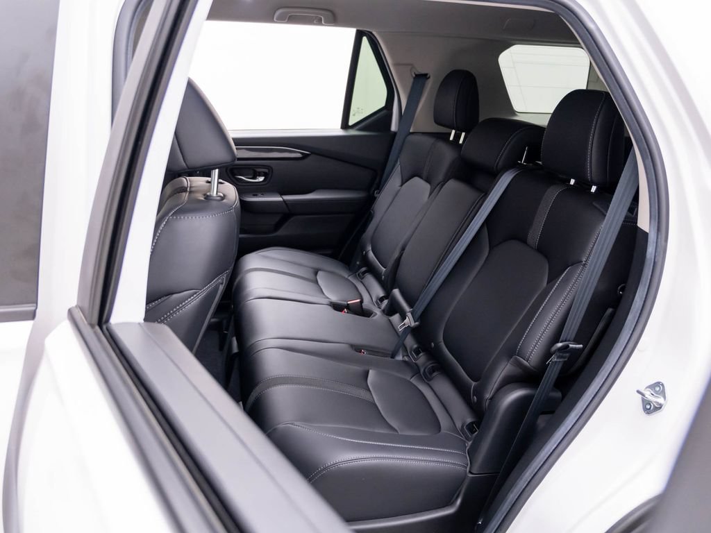 Certified 2026 Honda Passport RTL image 17