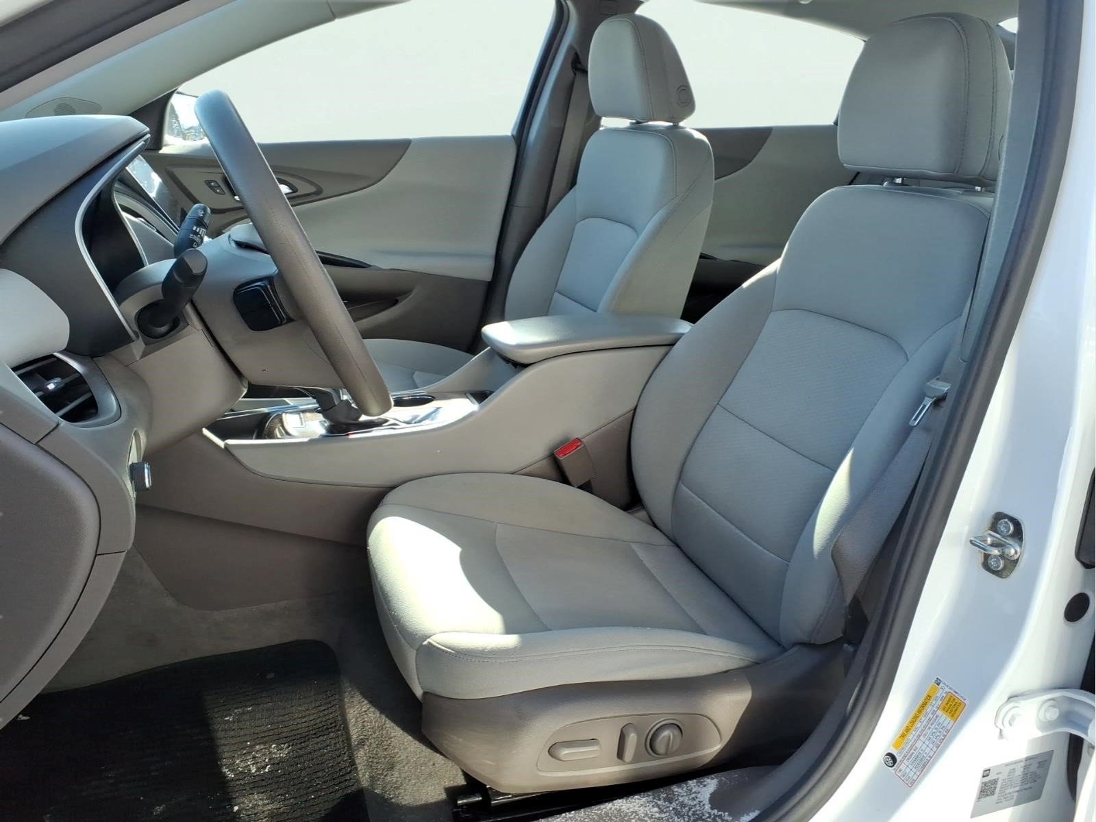 Used 2022 Chevrolet Malibu LS w/ Driver Confidence Package FWD image 8