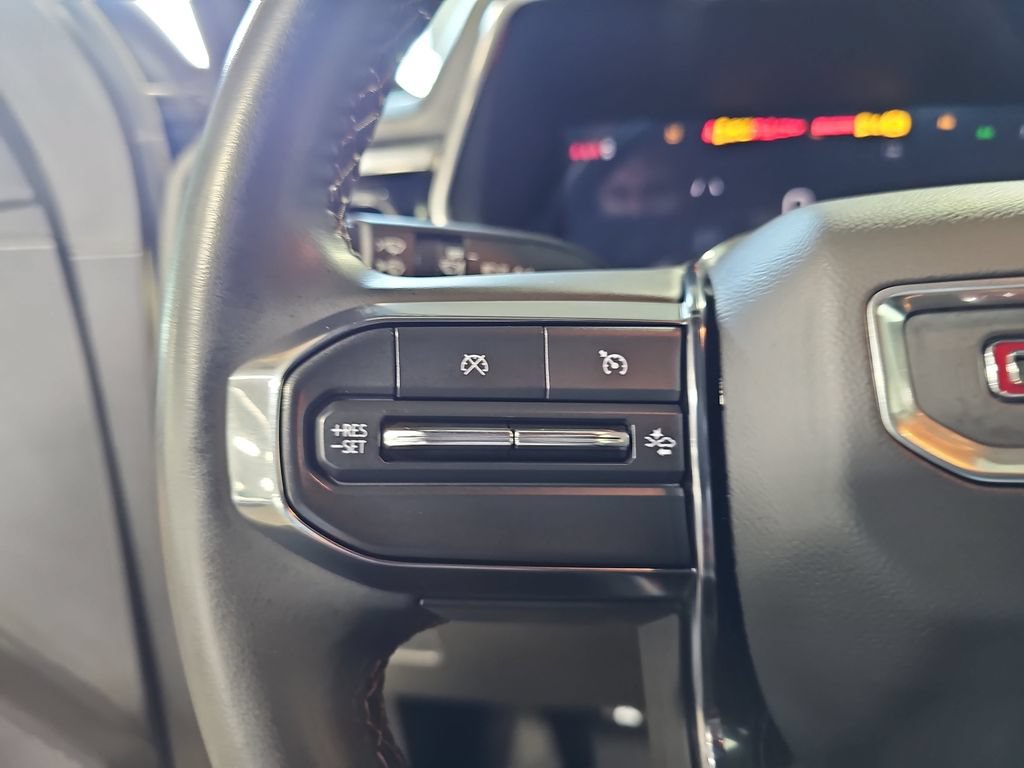 Used 2024 GMC Canyon AT4 w/ Technology Package AWD/4WD image 16