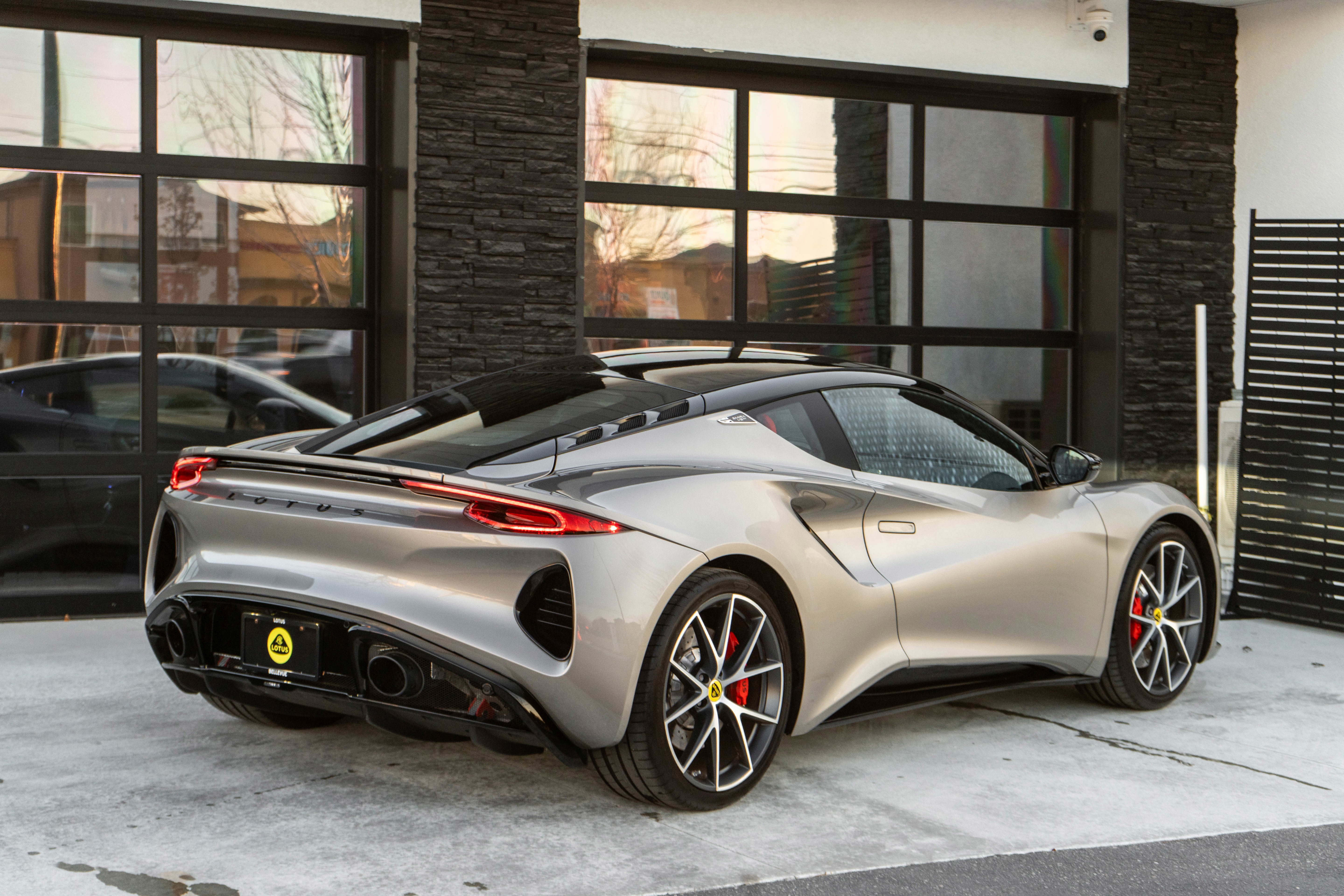 Used 2024 Lotus Emira First Edition image 9