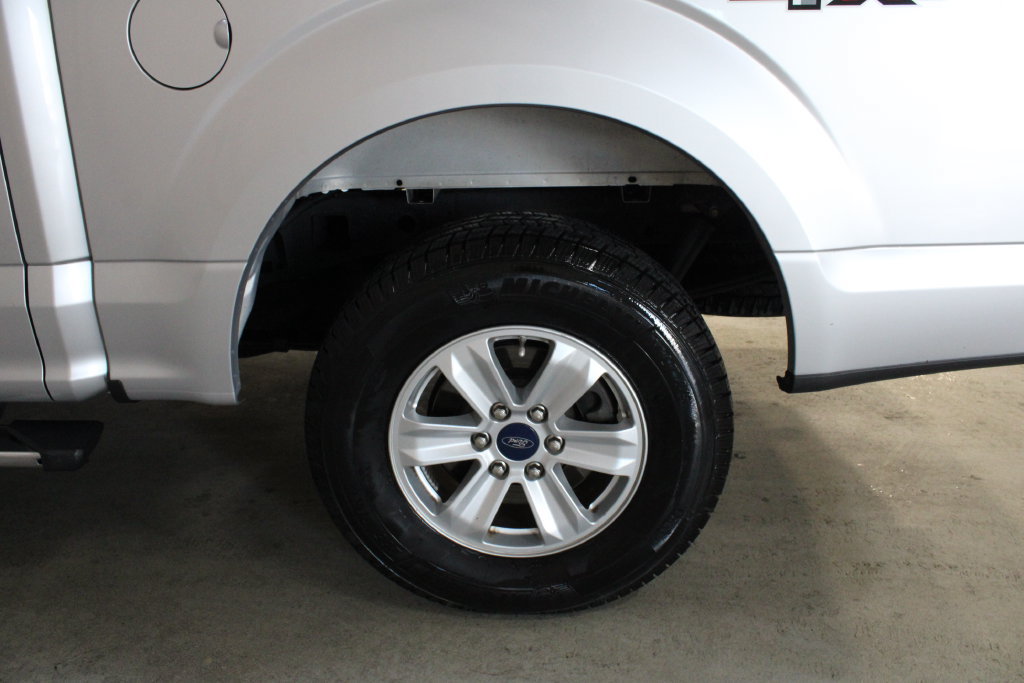 Used 2015 Ford F150 XLT w/ Equipment Group 301A Mid AWD/4WD image 27