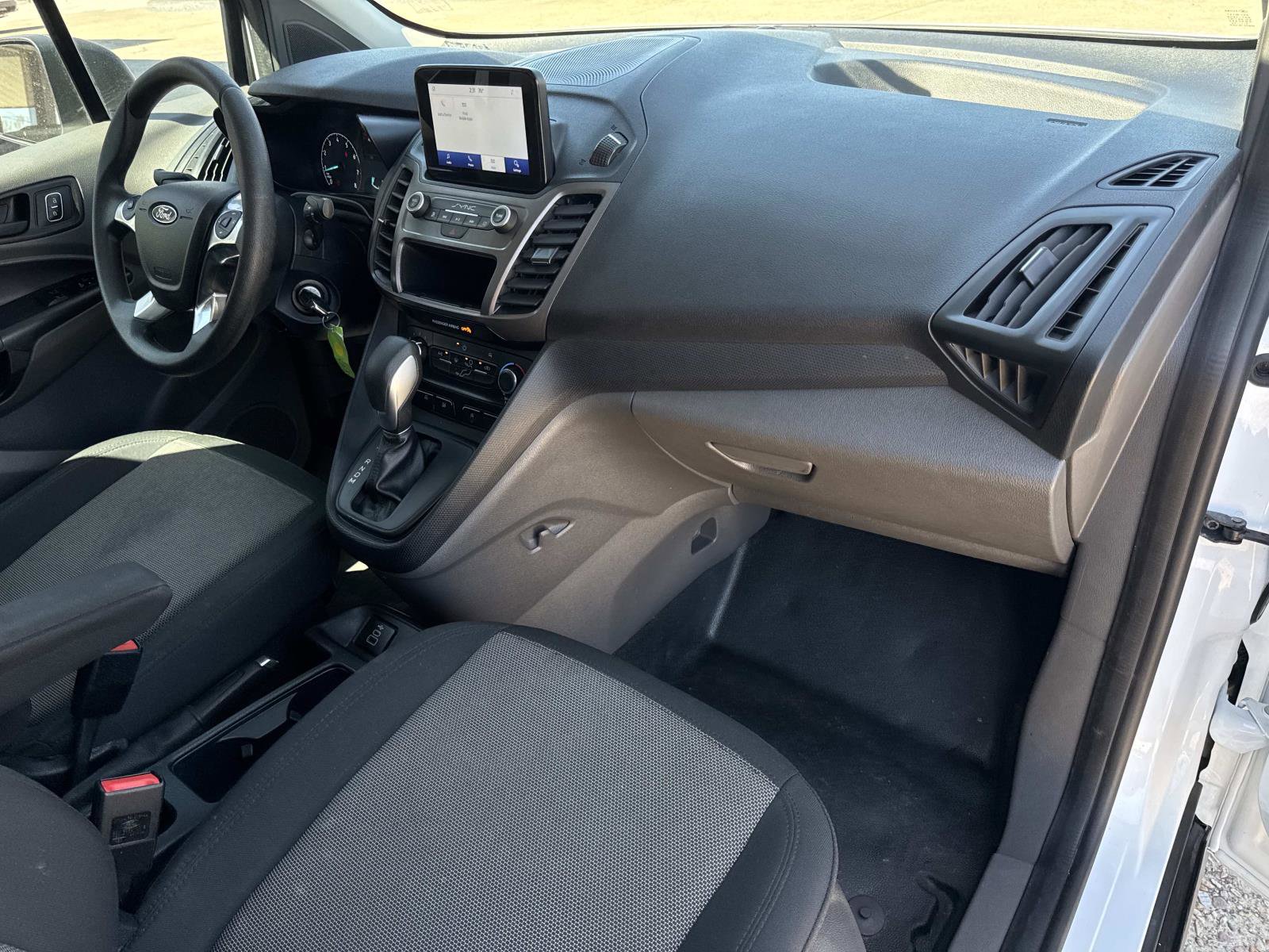 Used 2023 Ford Transit Connect XL image 12