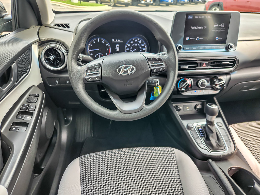 Used 2022 Hyundai Kona SE AWD/4WD image 10