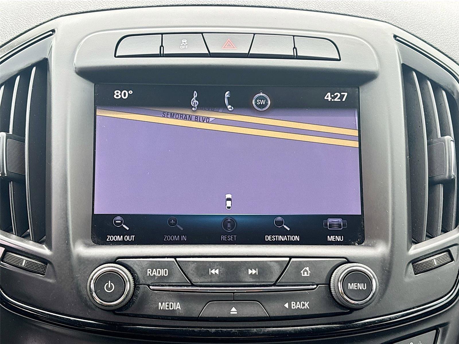 Used 2014 Buick Regal image 35