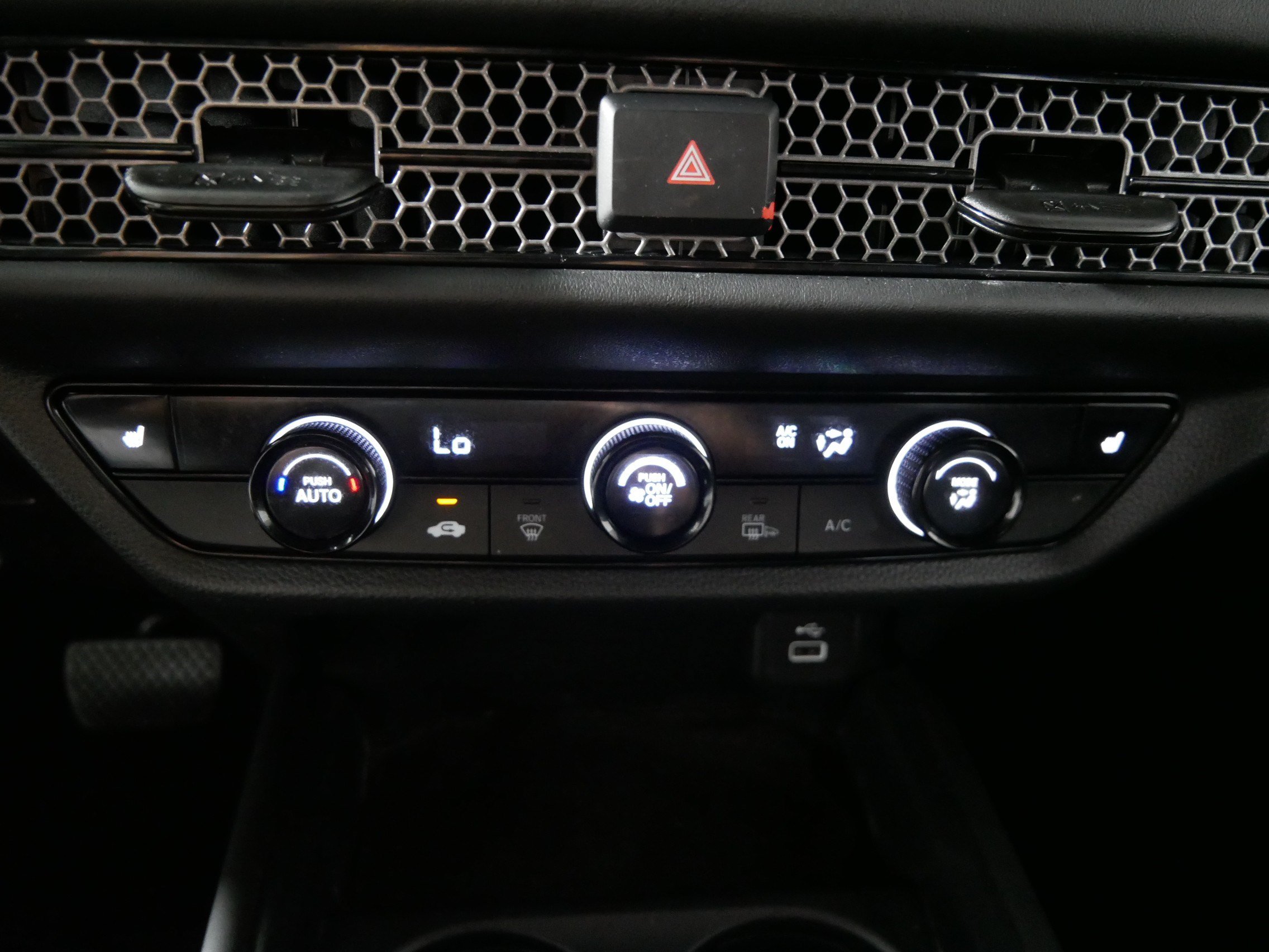 Used 2025 Honda HR-V Sport image 23