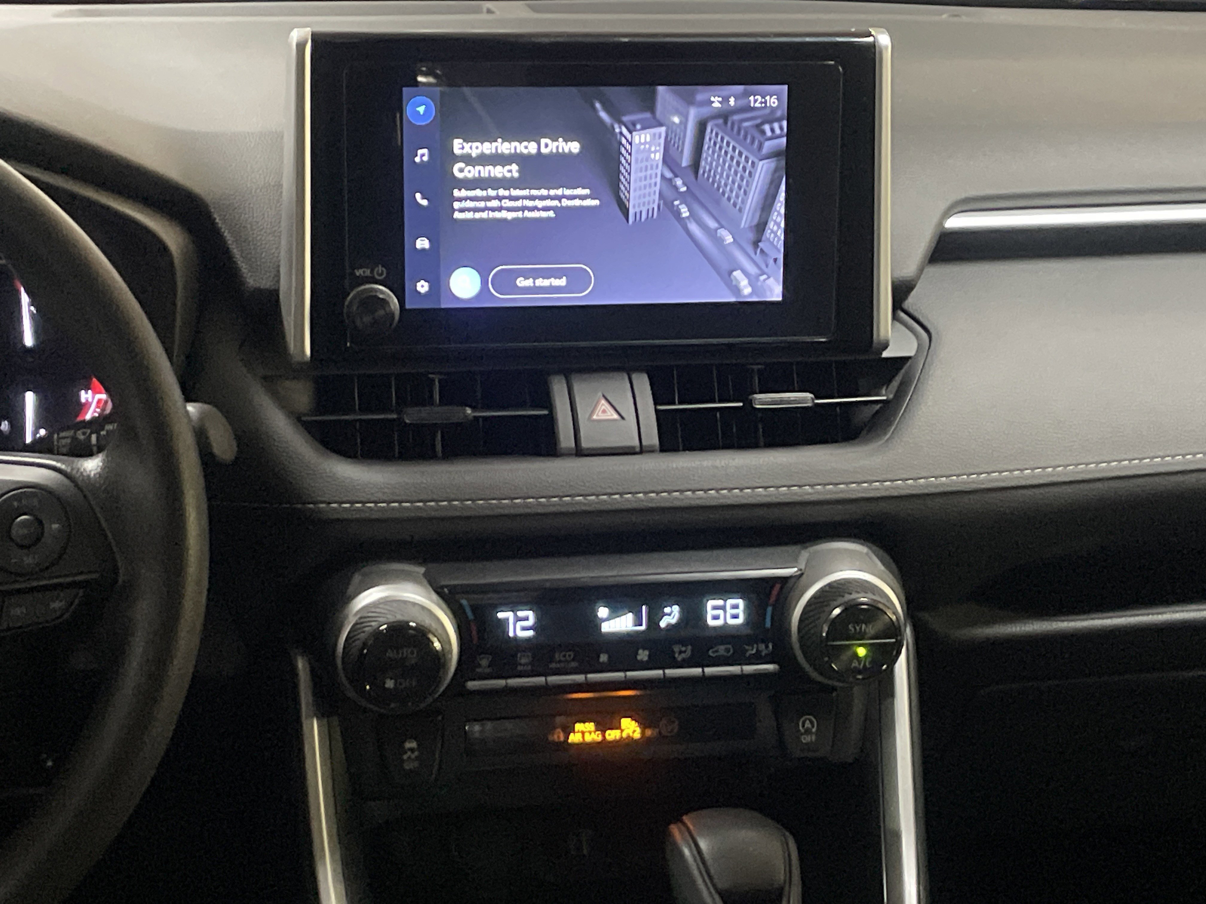 Used 2025 Toyota RAV4 XLE image 31