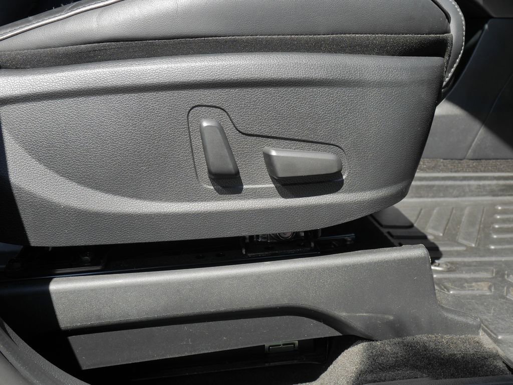 Used 2022 Hyundai Palisade Calligraphy image 13