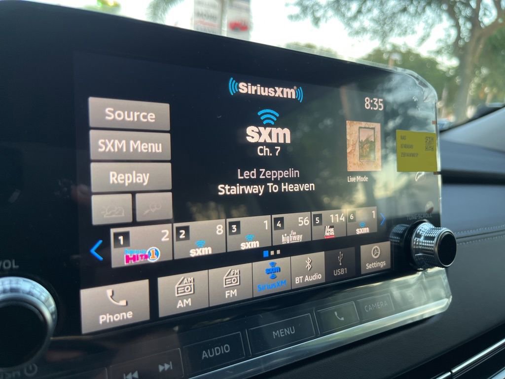 Used 2024 Mitsubishi Outlander ES image 8