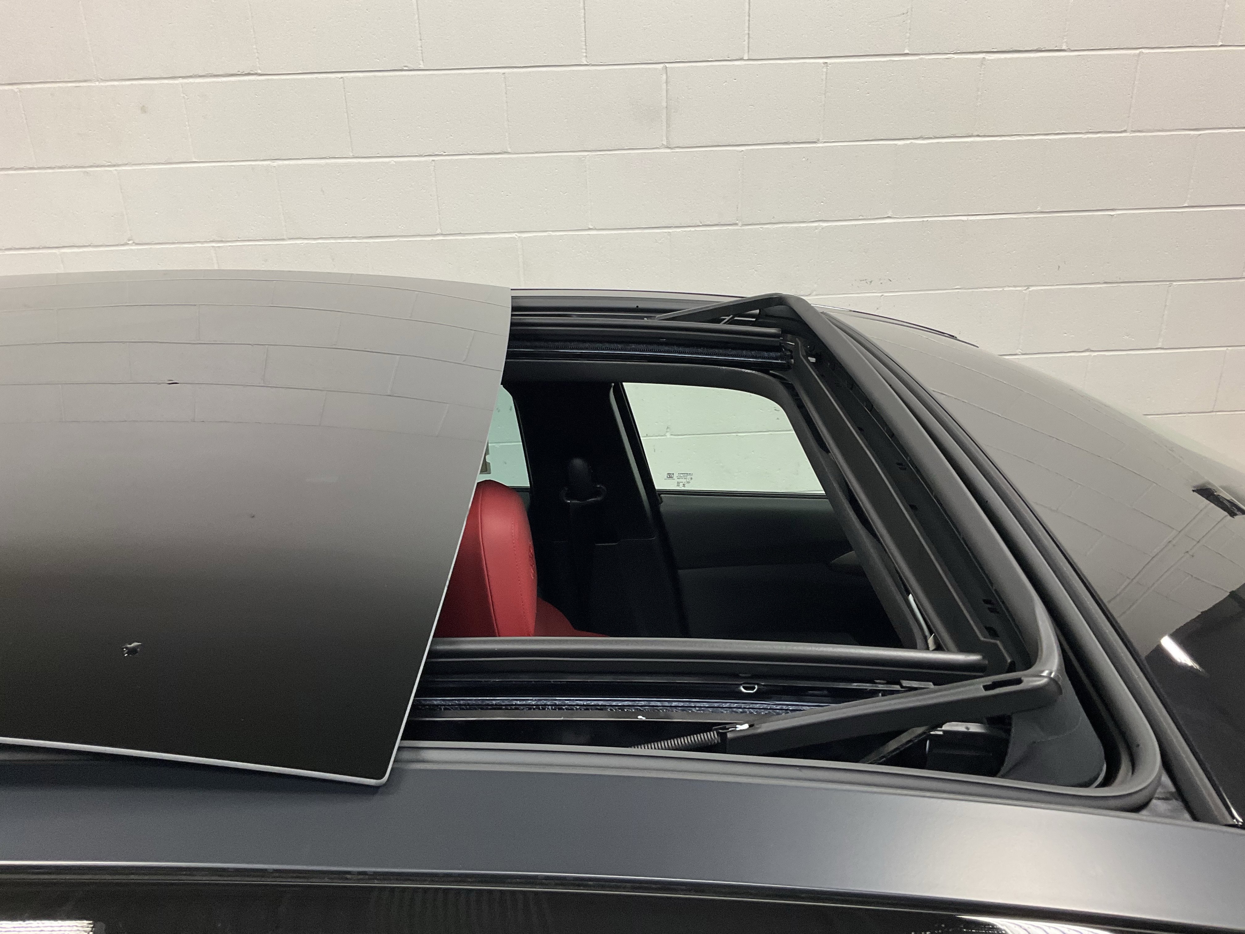 New 2026 Alfa Romeo Tonale w/ Red Premium Package image 4