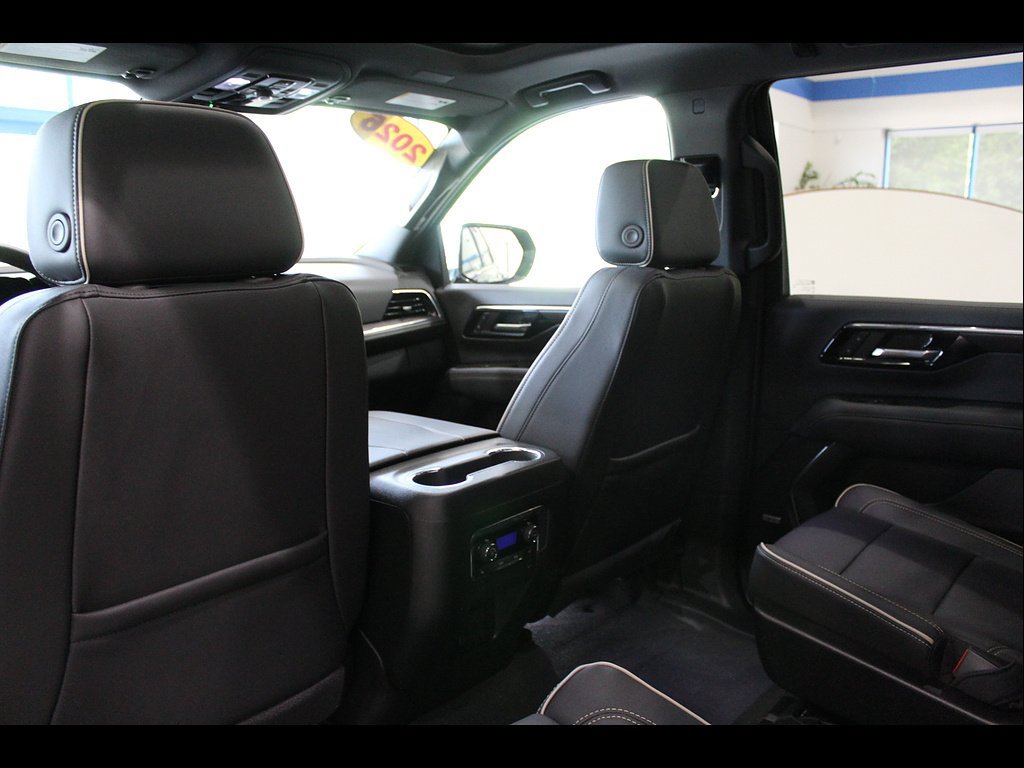 Used 2026 Chevrolet Tahoe Premier w/ Sun And Tow Package AWD/4WD image 16