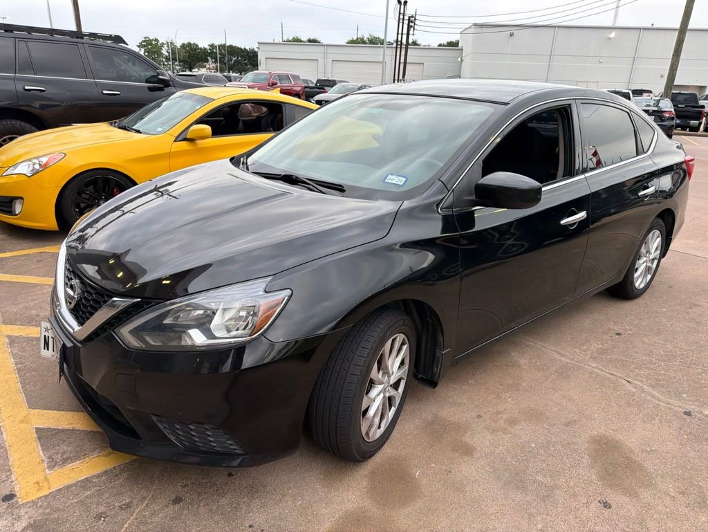 Used 2018 Nissan Sentra SV FWD image 2