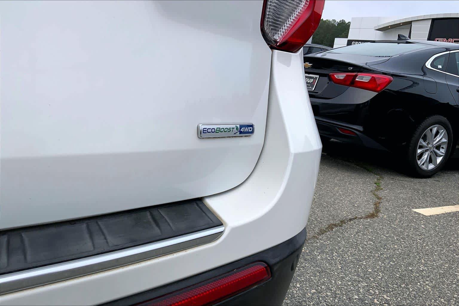 Used 2020 Ford Explorer Platinum w/ Premium Technology Package AWD/4WD image 9