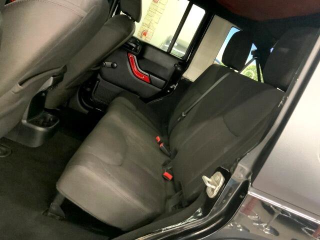 Used 2015 Jeep Wrangler Unlimited Sport image 15