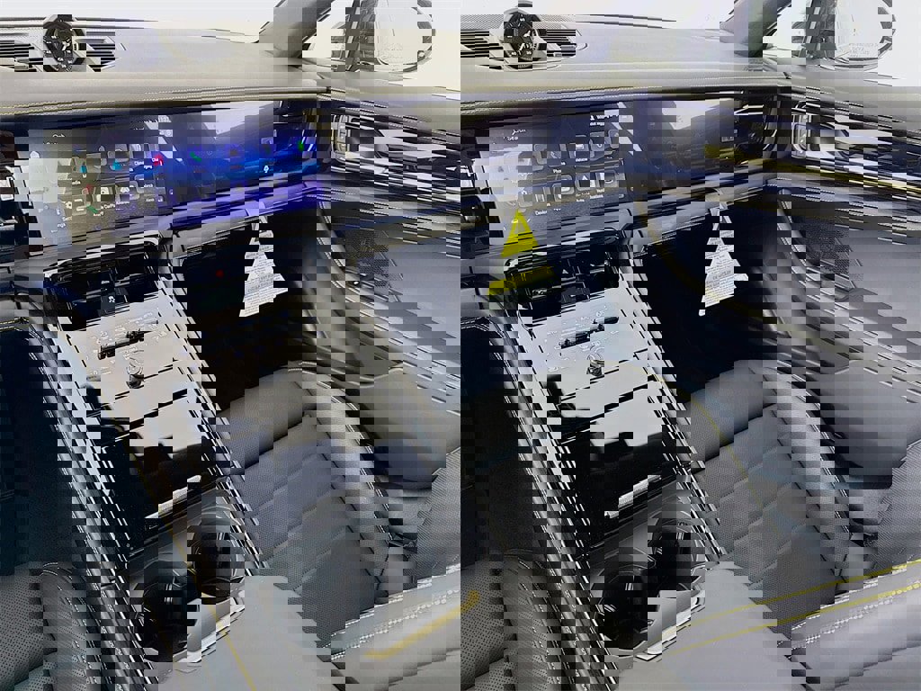 New 2026 Porsche Panamera 4 image 27