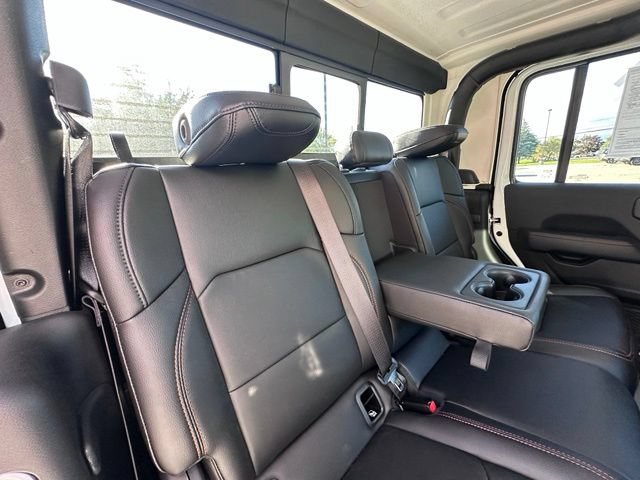 Used 2023 Jeep Gladiator Mojave w/ Cold Weather Group AWD/4WD image 9