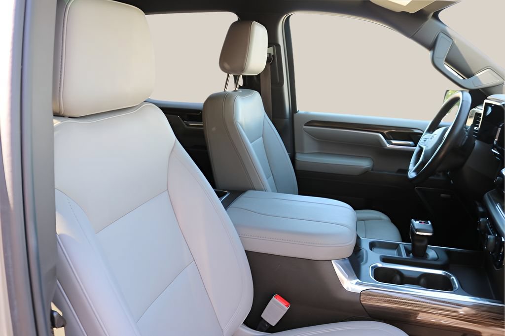 Used 2023 Chevrolet Silverado 1500 RST w/ RST All Star Premium Package AWD/4WD image 21