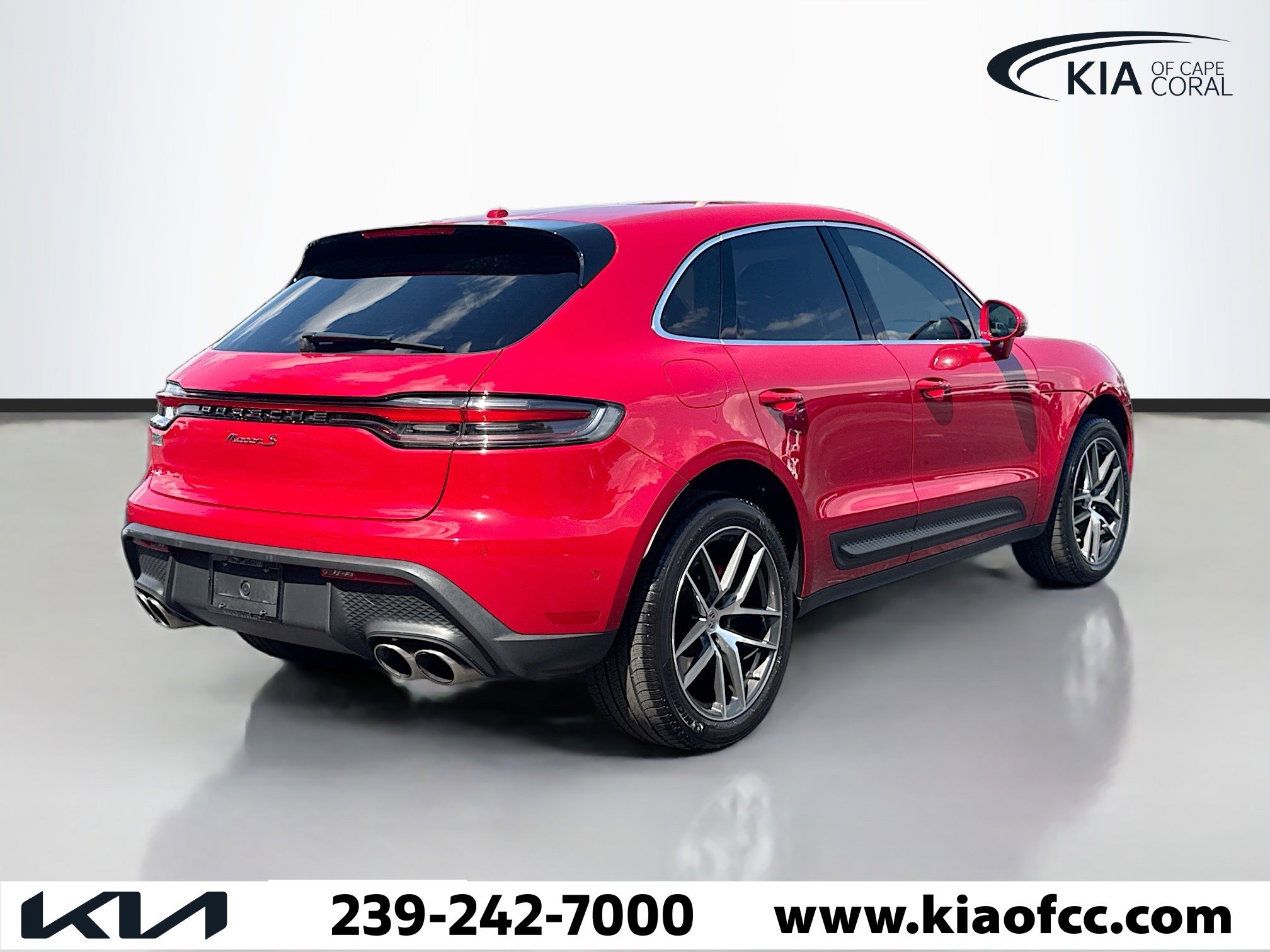 Used 2023 Porsche Macan S image 6