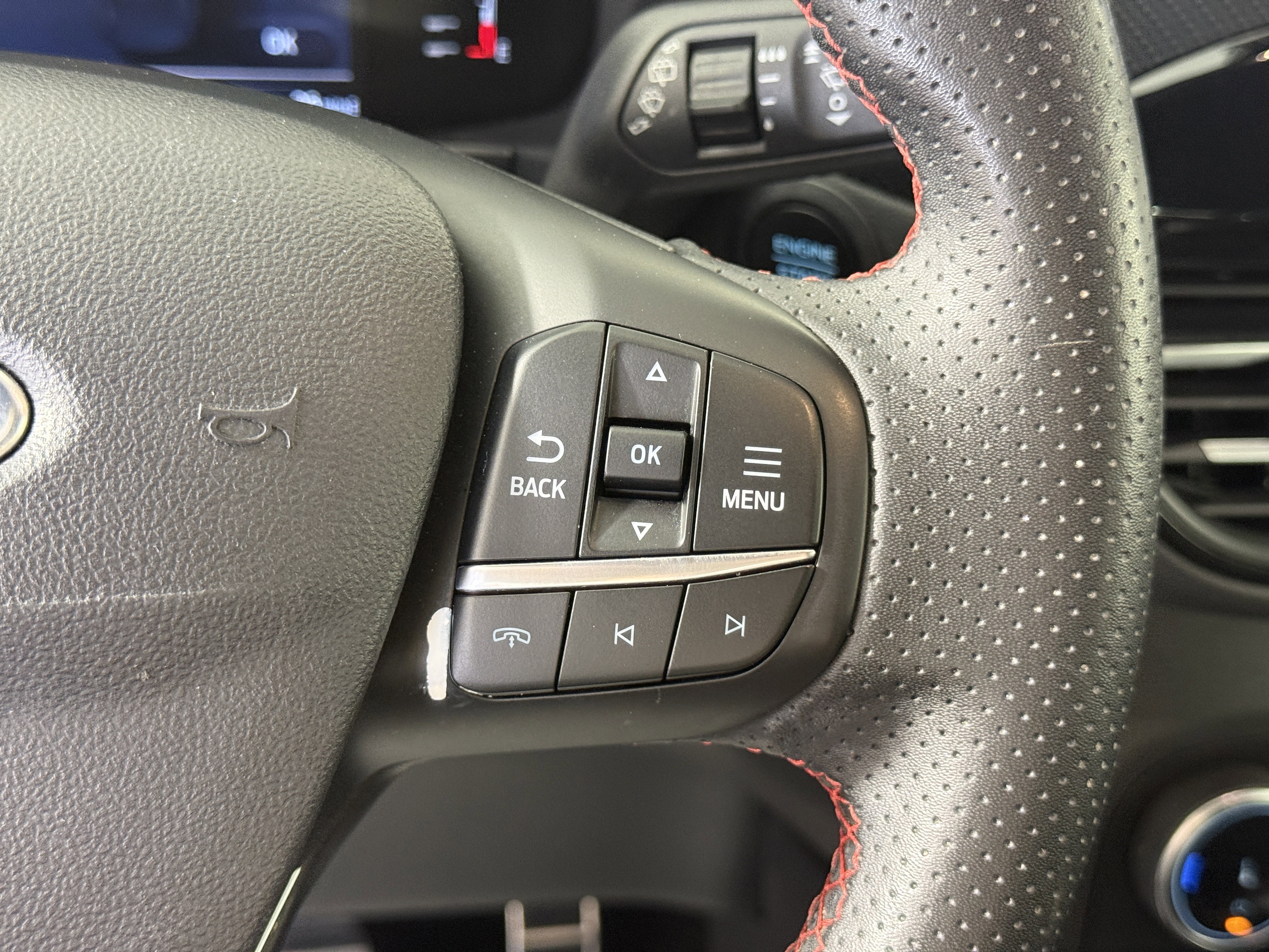 Certified 2024 Ford Escape ST-Line FWD image 23