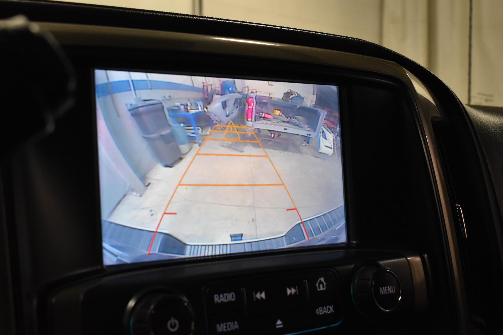 Used 2017 Chevrolet Silverado 2500 High Country w/ Duramax Plus Package image 18