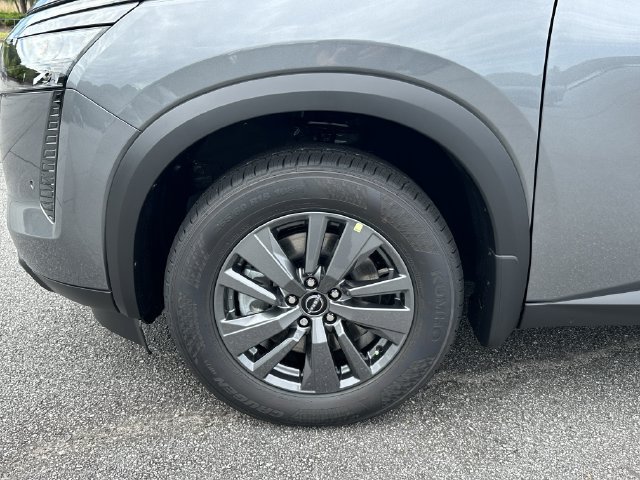 New 2026 Nissan Pathfinder SV w/ SV Premium Package AWD/4WD image 13