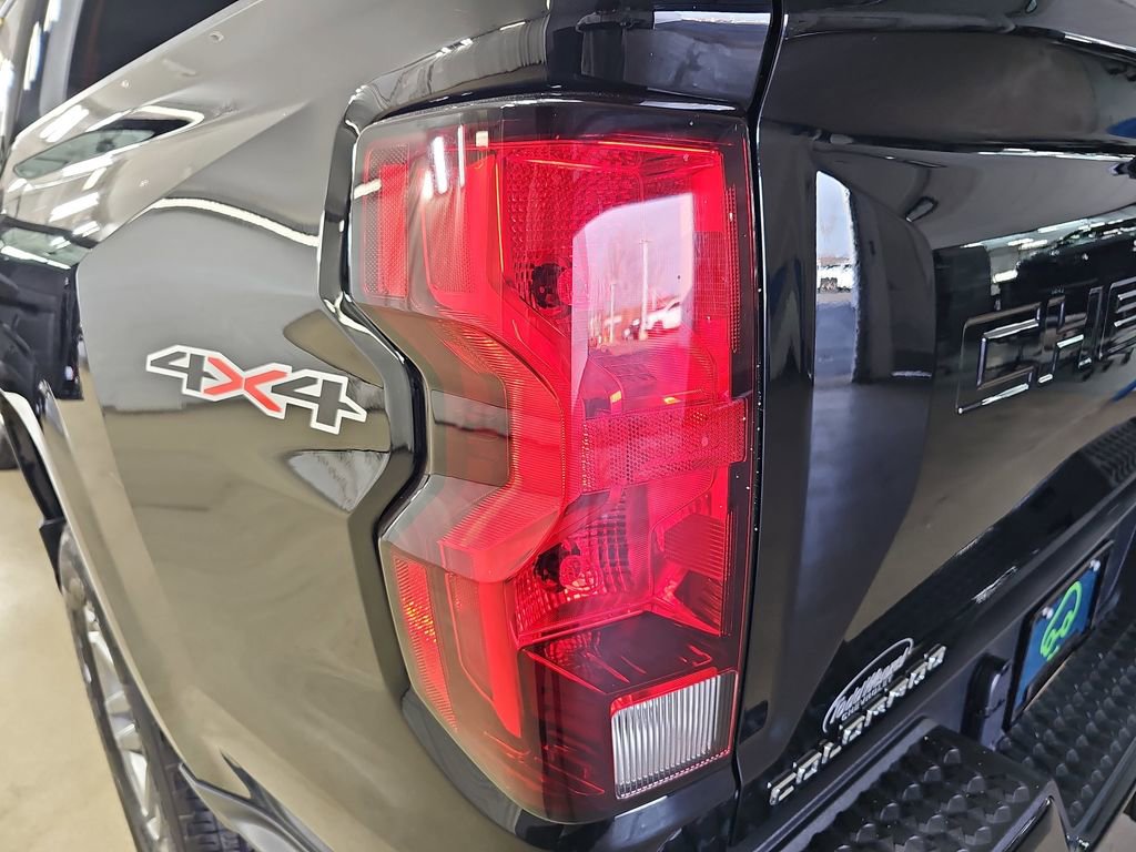 Certified 2023 Chevrolet Colorado LT w/ LT Convenience Package II image 39