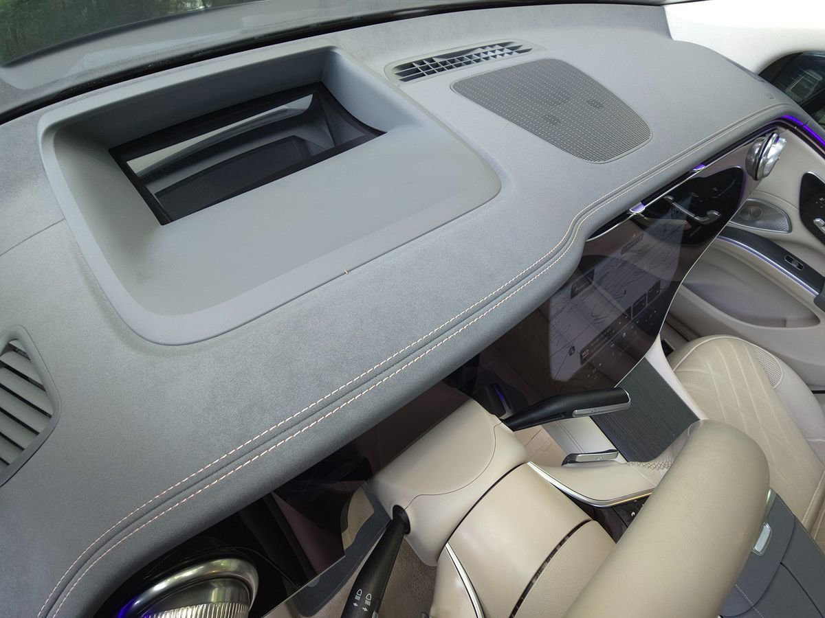 Used 2023 Mercedes-Benz EQS 580 4MATIC SUV image 11
