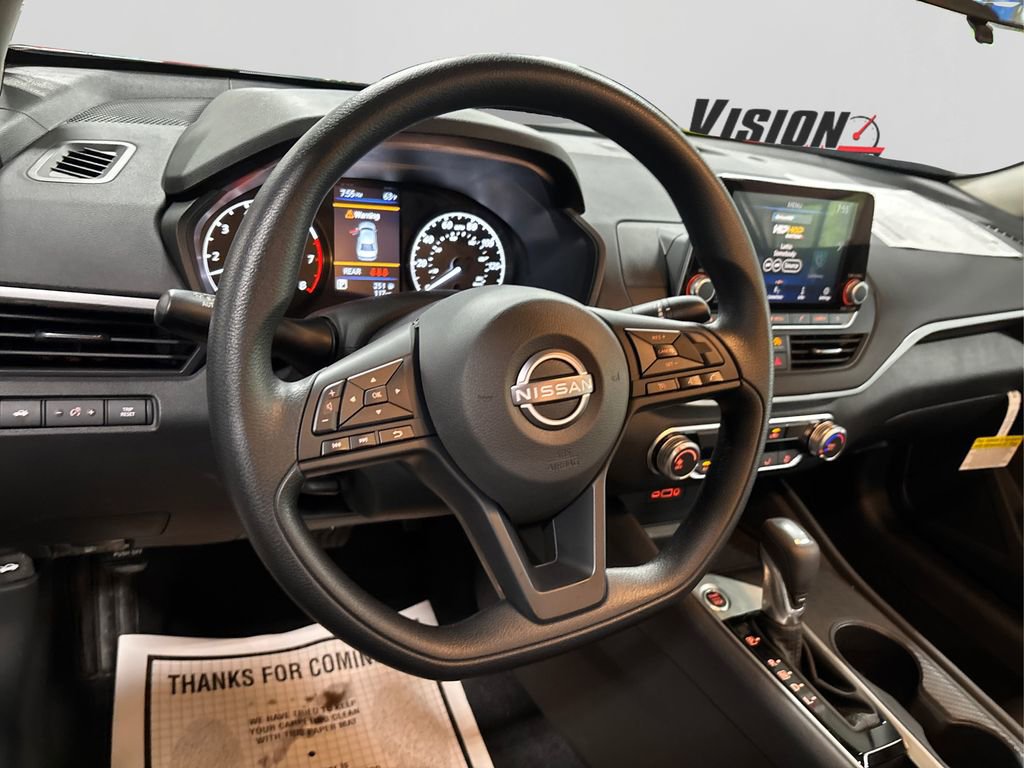 Used 2025 Nissan Altima 2.5 S image 16