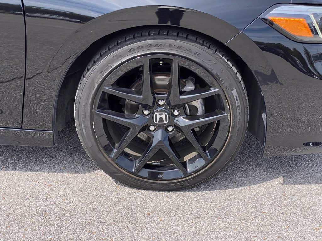 Used 2025 Honda Civic Sport image 9