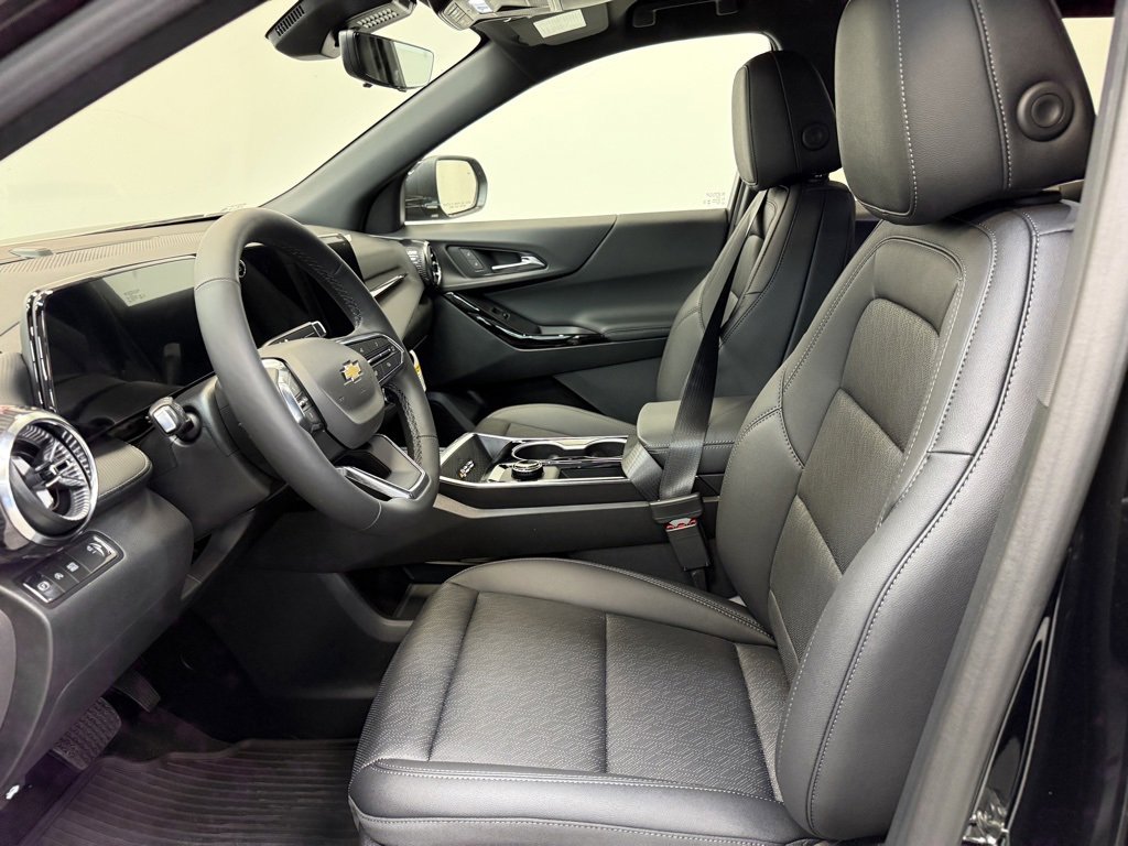 New 2026 Chevrolet Equinox LT w/ Convenience Package II image 24