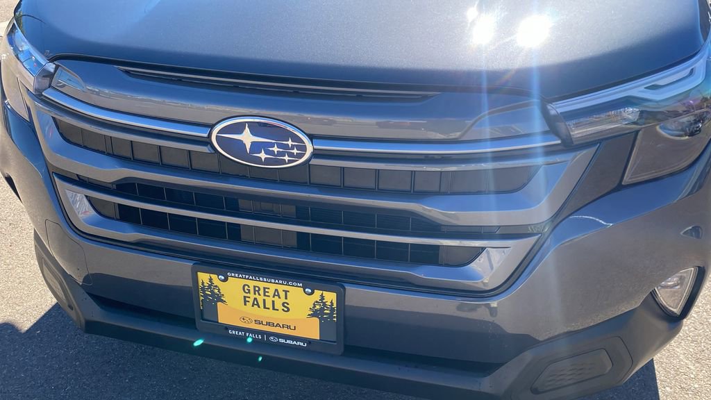 Used 2025 Subaru Forester Premium image 9