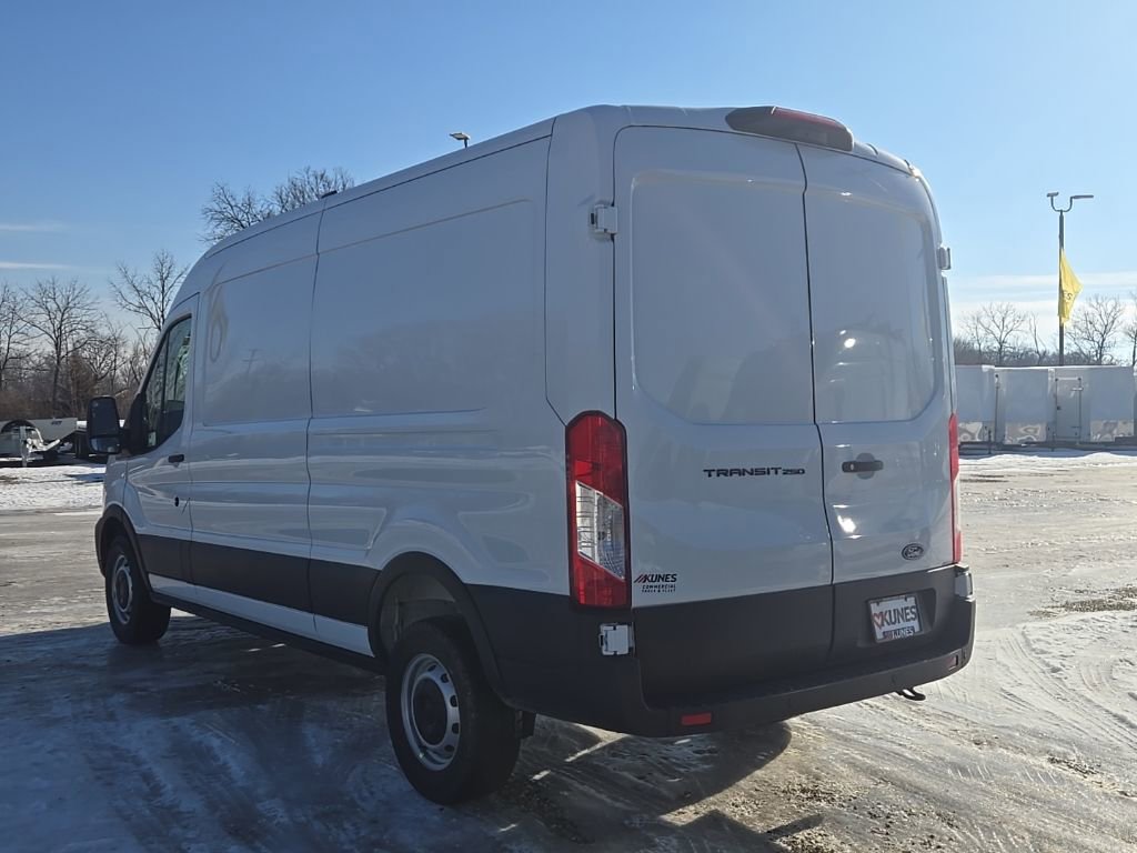 New 2026 Ford Transit 250 148 Medium Roof w/ Load Area Protection Package RWD image 5