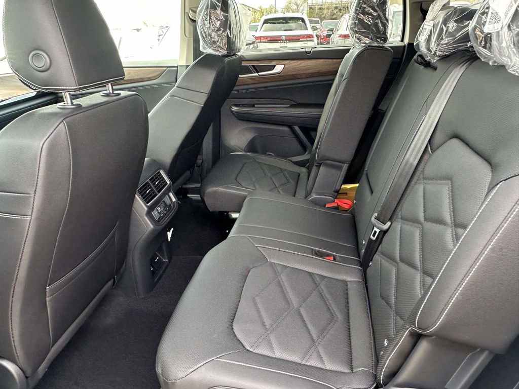 New 2026 Volkswagen Atlas SE image 10