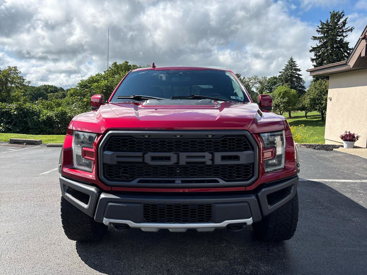 Used 2019 Ford F150 Raptor w/ Equipment Group 802A Luxury AWD/4WD image 2