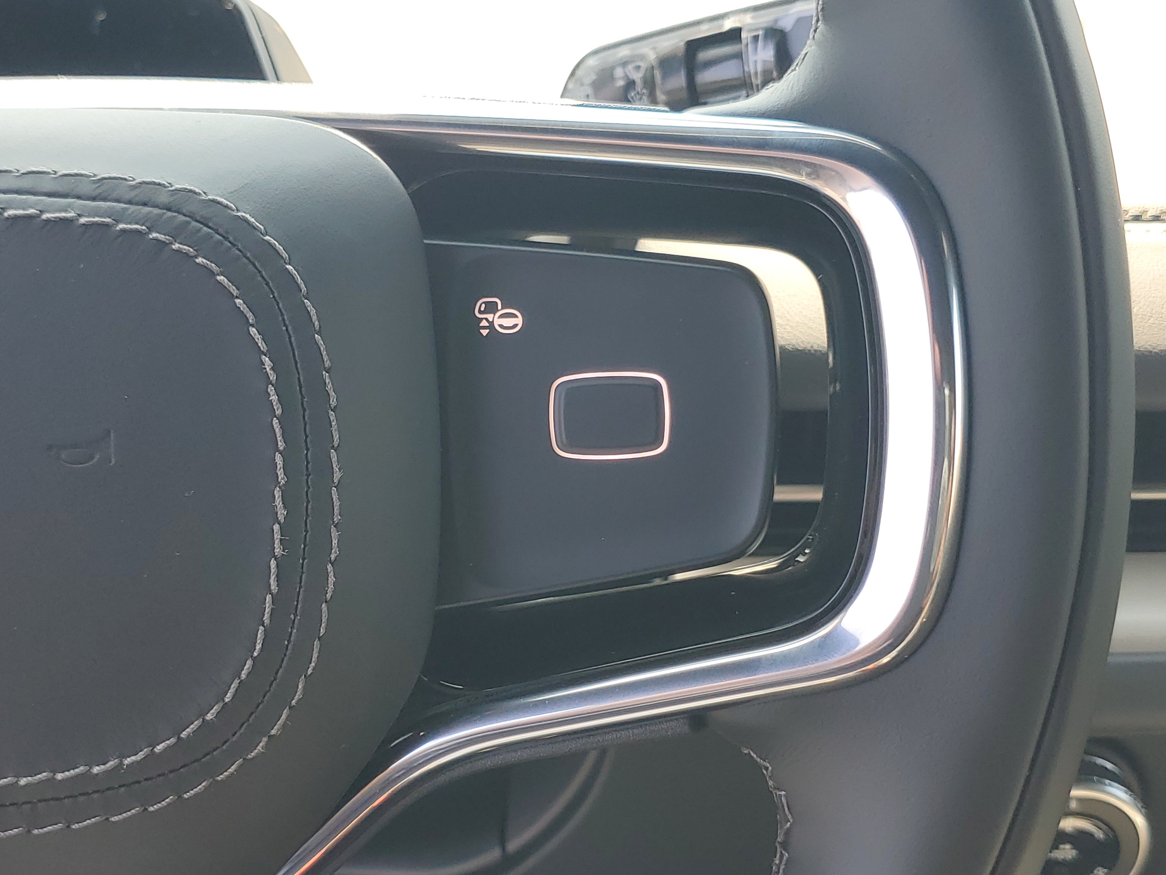 New 2027 Lincoln Navigator Reserve w/ Jet Appearance Package AWD/4WD image 18