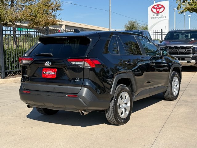 Used 2023 Toyota RAV4 LE AWD/4WD image 6