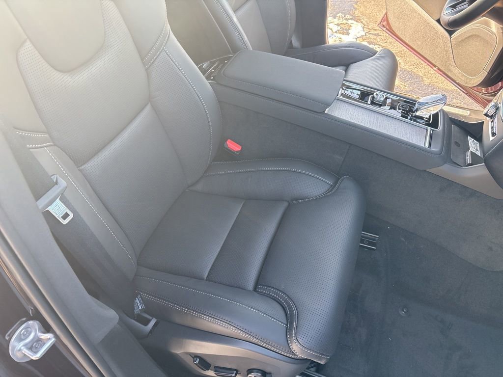 New 2026 Volvo XC90 B6 Ultra w/ Protection Package Premier image 43