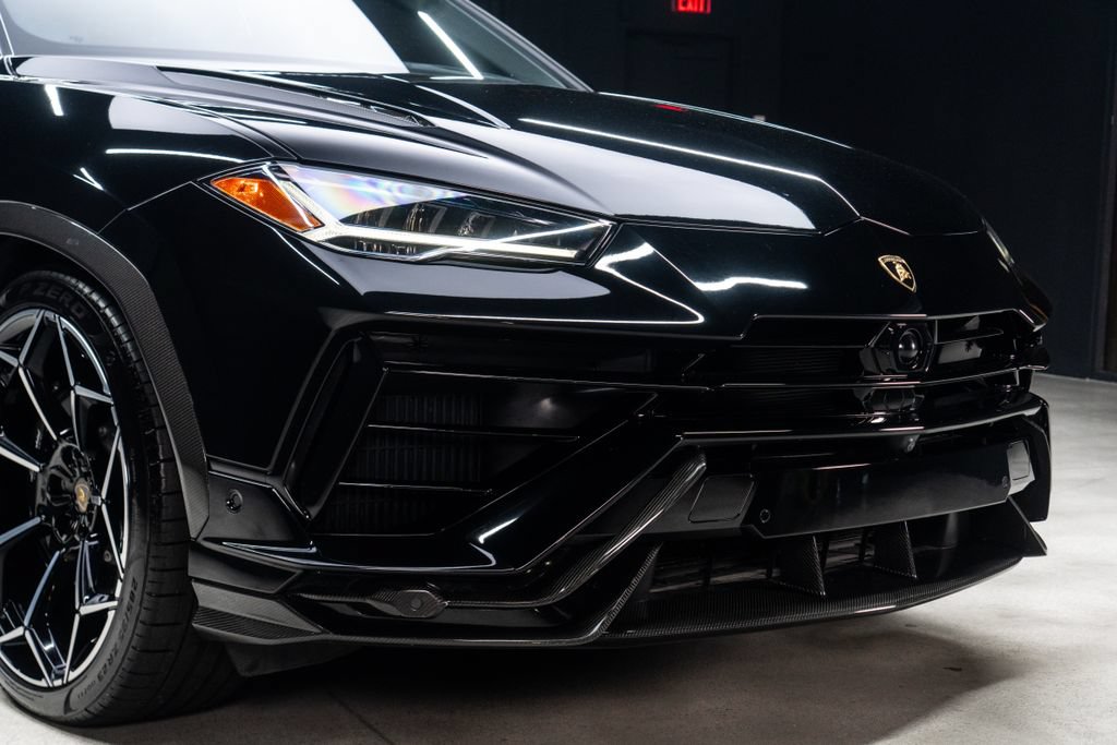 Used 2023 Lamborghini Urus Performante AWD/4WD image 7