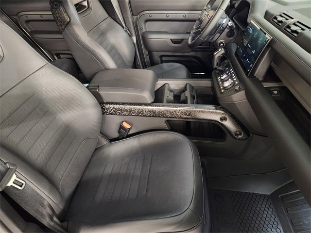 New 2025 Land Rover Defender 110 image 3
