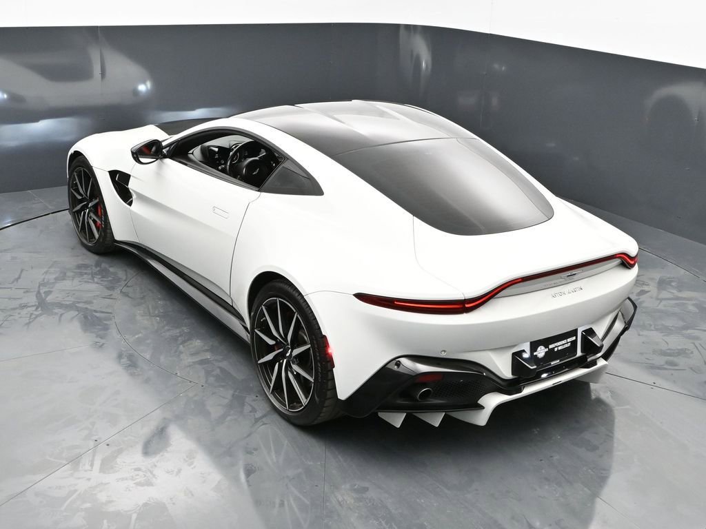 Used 2019 Aston Martin V8 Vantage Coupe image 38