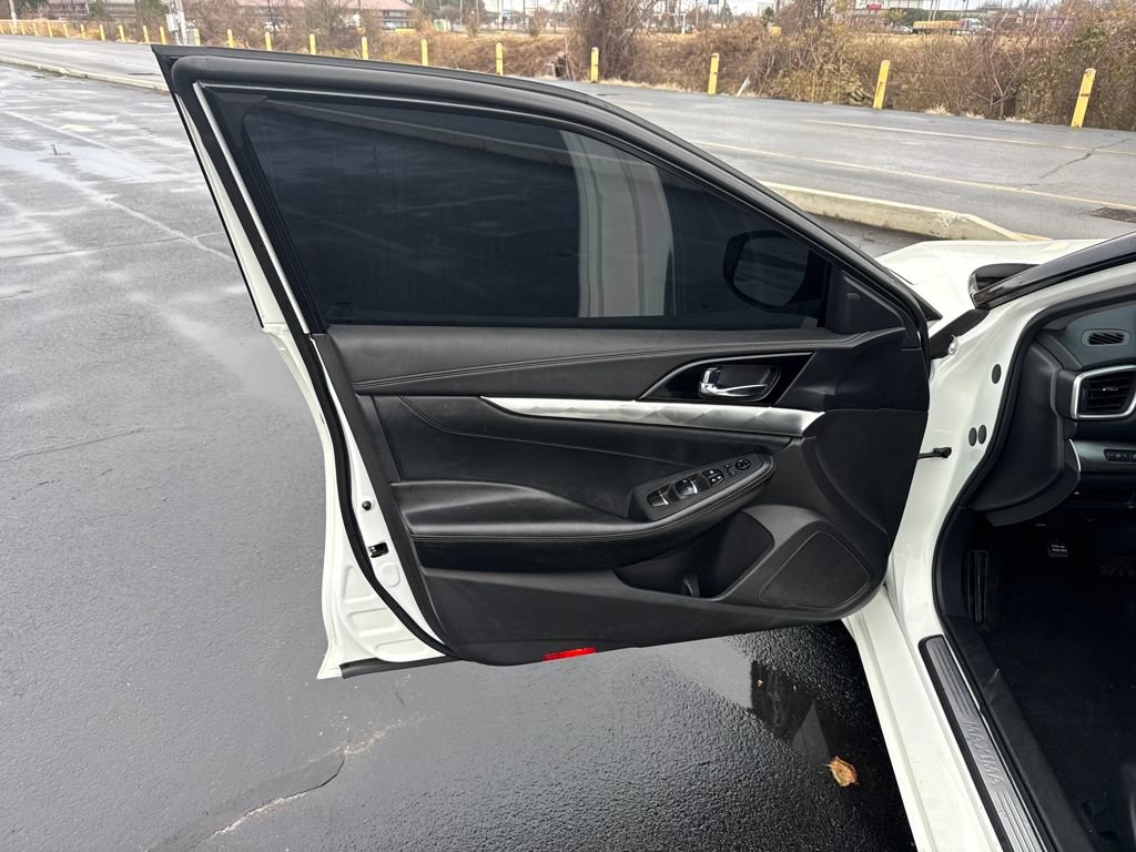 Used 2021 Nissan Maxima 3.5 SV w/ Floor Mat Group image 39