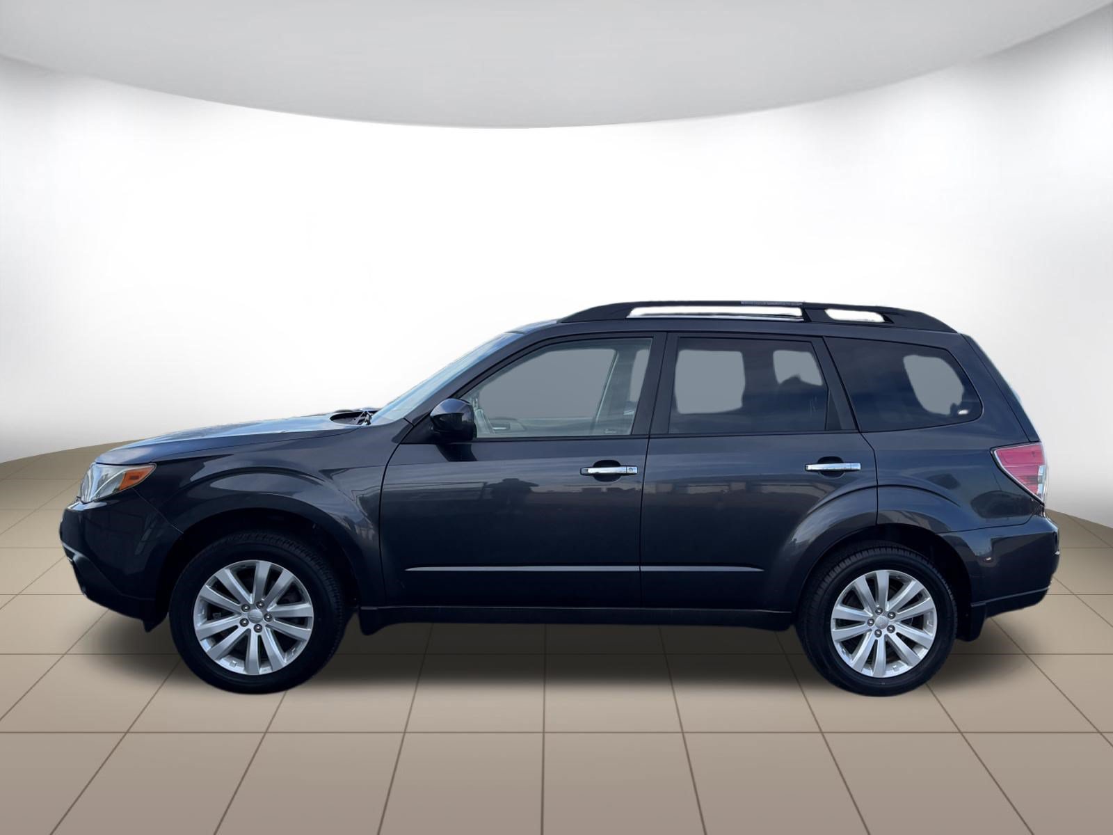 Used 2012 Subaru Forester 2.5X Limited AWD/4WD image 4