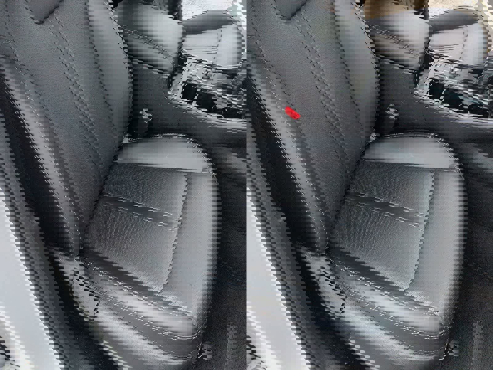 Used 2021 Kia Sorento S w/ Panoramic Sunroof Package image 19