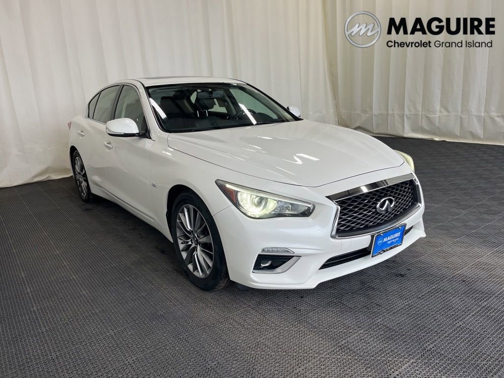 Used 2018 INFINITI Q50 Luxe w/ Cargo Package (L95) AWD/4WD image 30