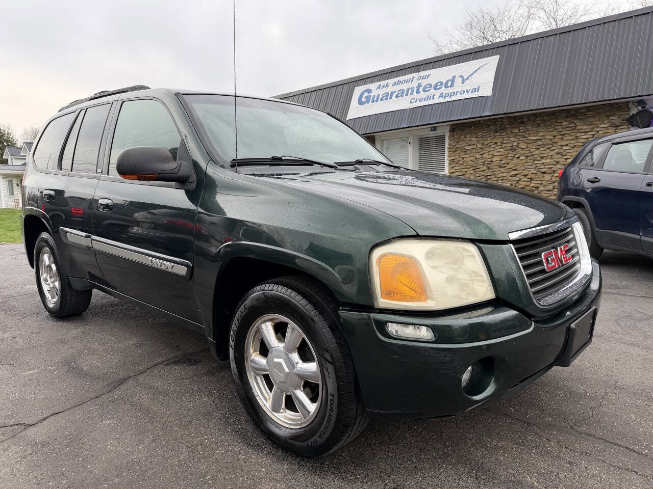 Used 2003 GMC Envoy SLT image 1