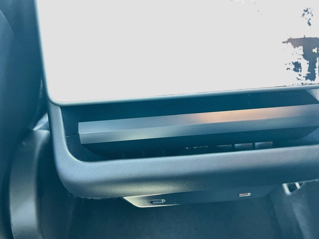 Used 2024 Tesla Model 3 Standard Range RWD image 25